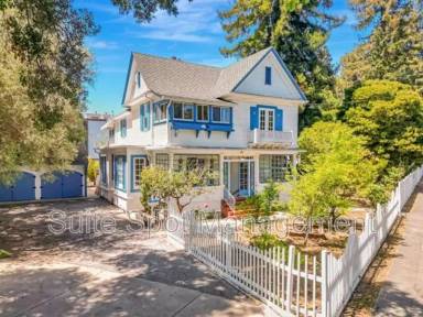 Main picture of 79 Claremont Ave