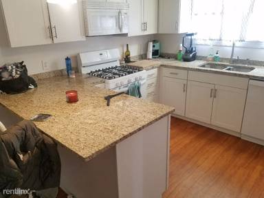 Main picture of 90 Laverack Ave