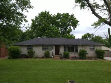 Main picture of 1923 Upland Dr