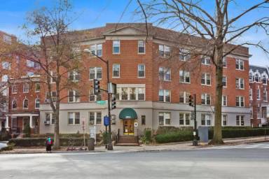 Main picture of 2854 Connecticut Ave NW
