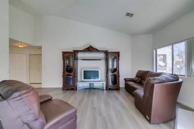 Main picture of 5054 S Rainbow Blvd