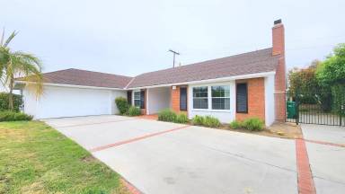 Main picture of 1944 Evergreen Springs Dr