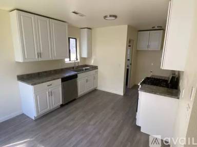 Main picture of 240 Locust St