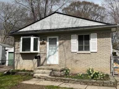 Main picture of 20759 Woodward St