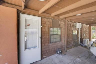 Main picture of 2023 S 5th St