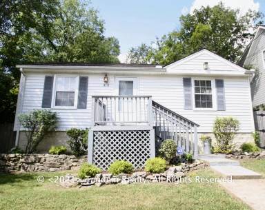 Main picture of 301 Chamberlin St