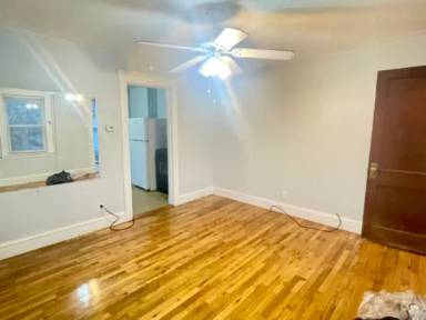 Main picture of 13 Station St