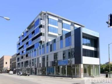 Main picture of 1611 West Division Apartments