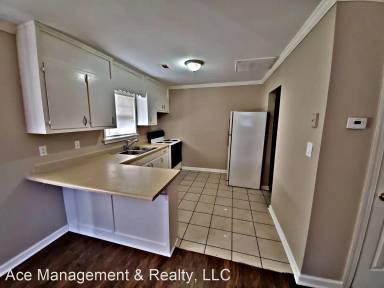 Main picture of 4106 17th St SW