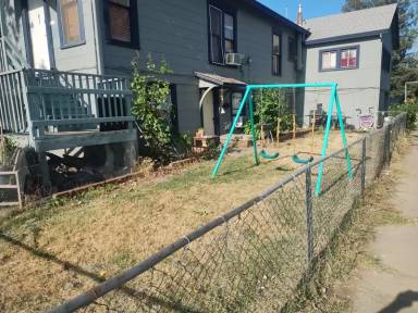 Main picture of 702 14th St