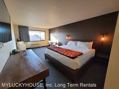 Main picture of 721 NE 3rd St