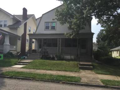 Main picture of 57 W Lakeview Ave