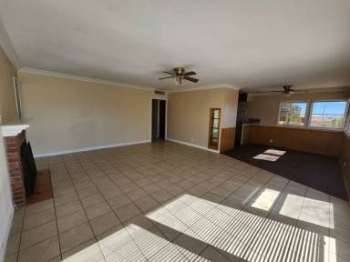 Main picture of 5903 Bagley Ave