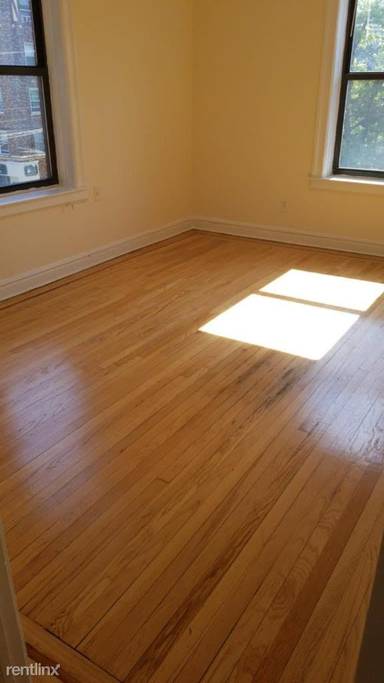 Main picture of 2080 Grand Ave