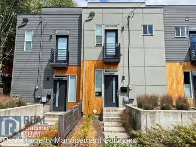Main picture of 3618 SE 27th Ave