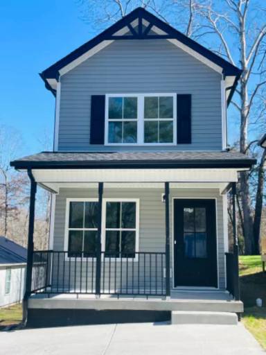 Main picture of 451 Shelby St