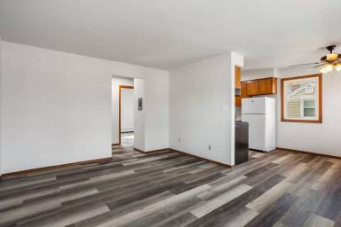 Main picture of 1730 Harold St