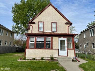 Main picture of 3720 Bloomington Ave