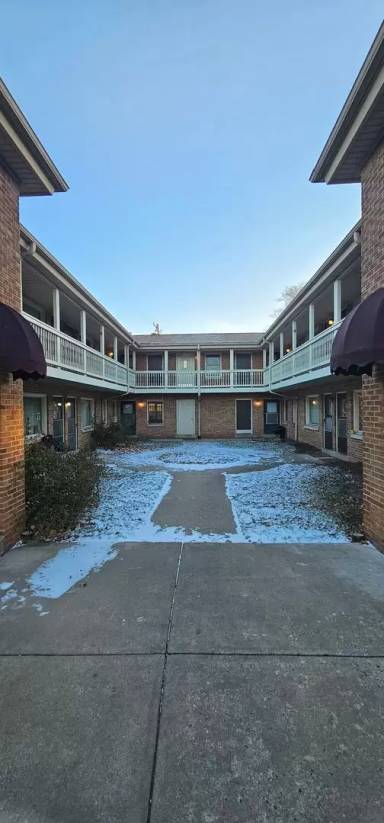 Main picture of 3742 N 76th St