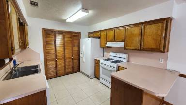 Main picture of 6421 Gloucester Ct