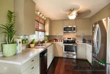 Main picture of 927 10th Ave