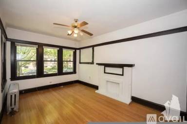 Main picture of 3515 N Greenview Ave