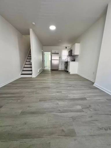 Main picture of 2312 Greenwich St