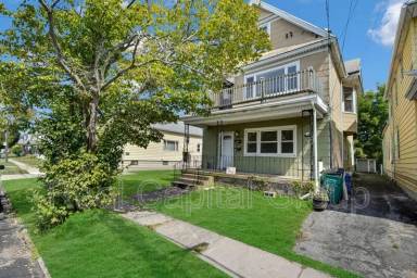 Main picture of 305 Cable St