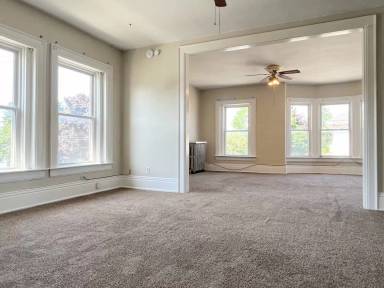 Main picture of 453 Penora St
