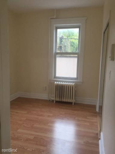 Main picture of 52 63rd St