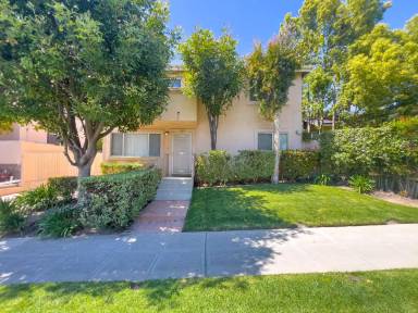 Main picture of 553 E Angeleno Ave