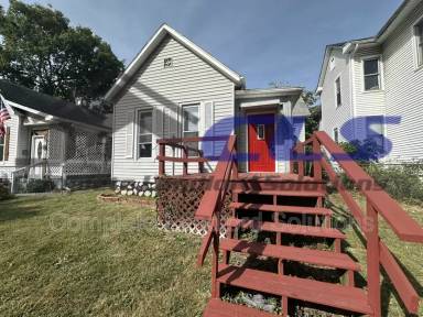 Main picture of 1009 S 8th St