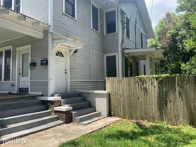 Main picture of 2609 College St