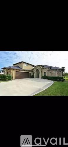 Main picture of 152 Waterstone Dr