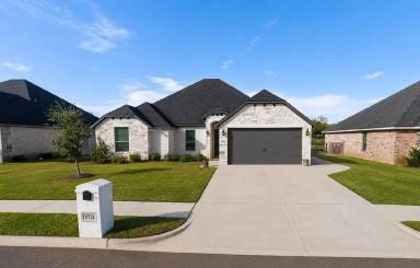 Main picture of 173 Crenshaw Ct