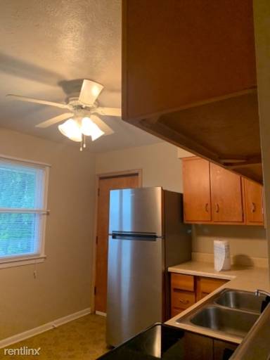 Main picture of 3490 S 82nd St