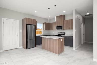 Main picture of 3708 Bella Costa Dr