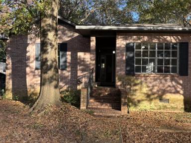 Main picture of 3074 Willena Ave