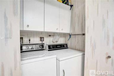 Main picture of Hamptons West Condo