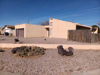 Main picture of 5301 Calle Serena NW