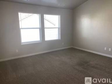 Main picture of 5295 N Adale Ave
