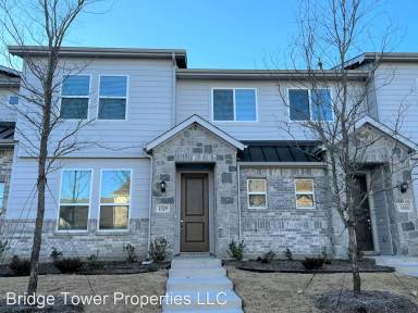 Main picture of 1317 Pebblebrook Ln
