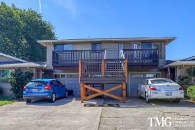 Main picture of 15821 SE 1st St