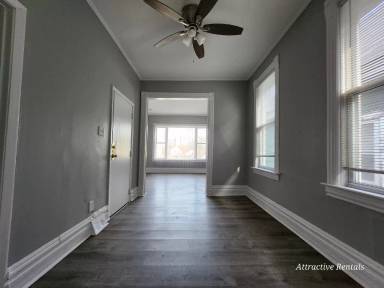 Main picture of 7632 S Drexel Ave