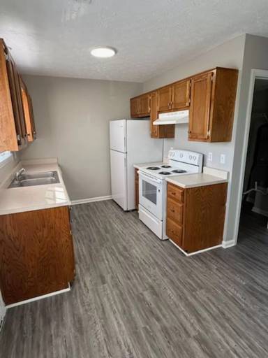 Main picture of 203 Aqueduct Dr