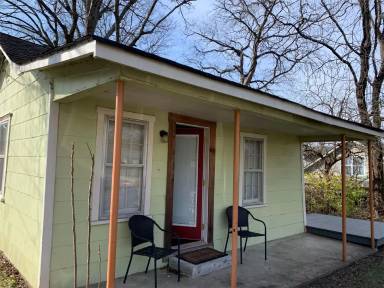 Main picture of 212 Lanier Dr