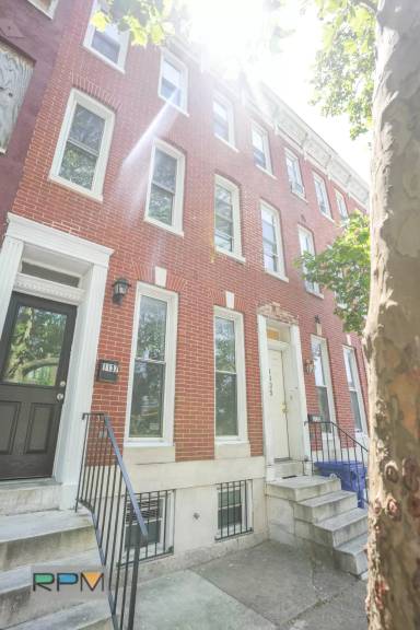 Main picture of 1137 N Mount St