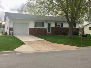 Main picture of 313 Circle Dr