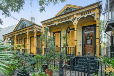 Main picture of 1211 Governor Nicholls St