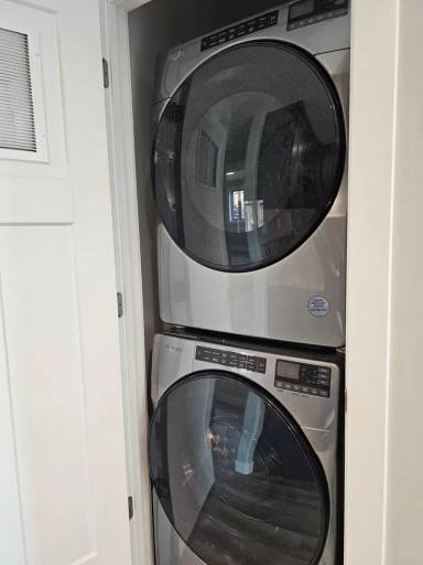 Main picture of 140 E Homestead Dr